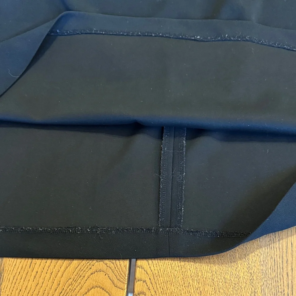 Calvin Klein - Picture 7 of 12